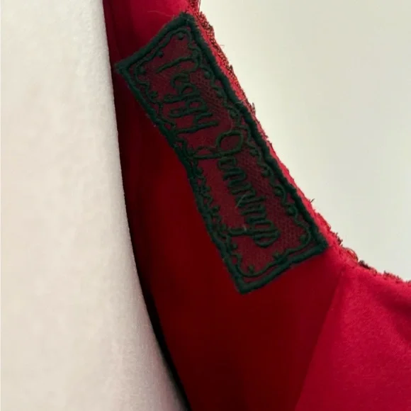 VTG ~ Peggy Jennings Couture ~ Elegant Burgundy Embroidered with Tulle Gown. - Picture 9 of 11